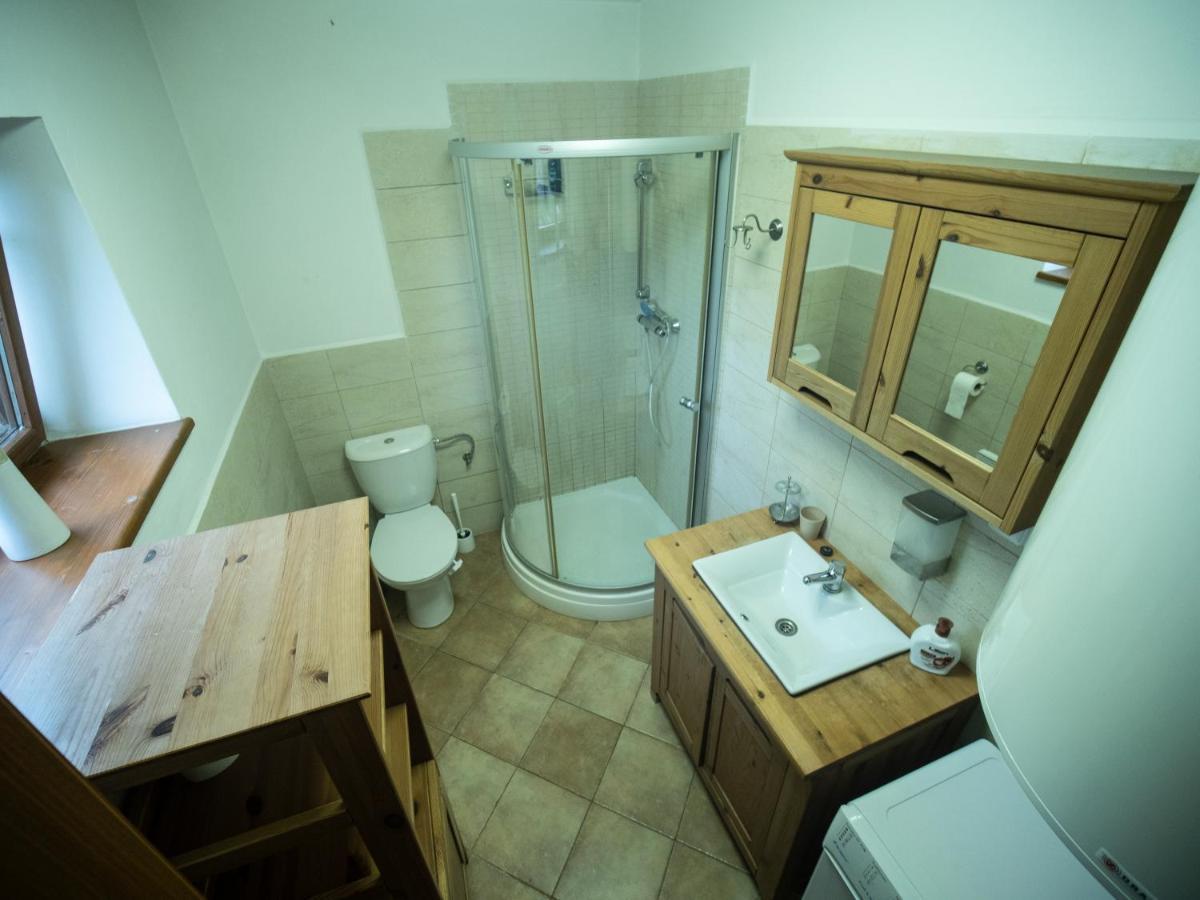 Cottage Bara Bozanov Bagian luar foto
