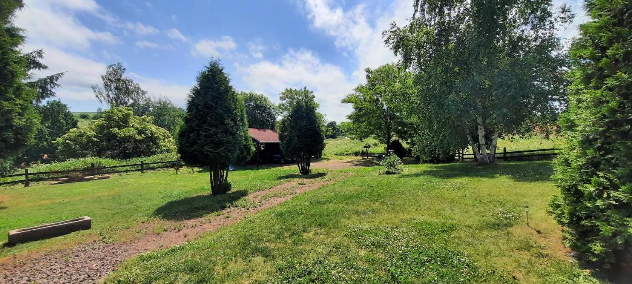 Cottage Bara Bozanov Bagian luar foto