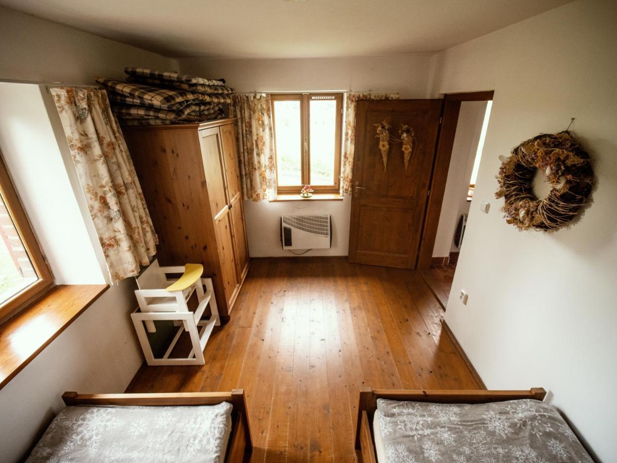 Cottage Bara Bozanov Bagian luar foto